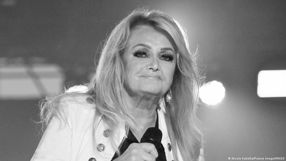 Bonnie Tyler, Iconic Voice Behind 'Total Eclipse of the Heart,' Passes Away at 75