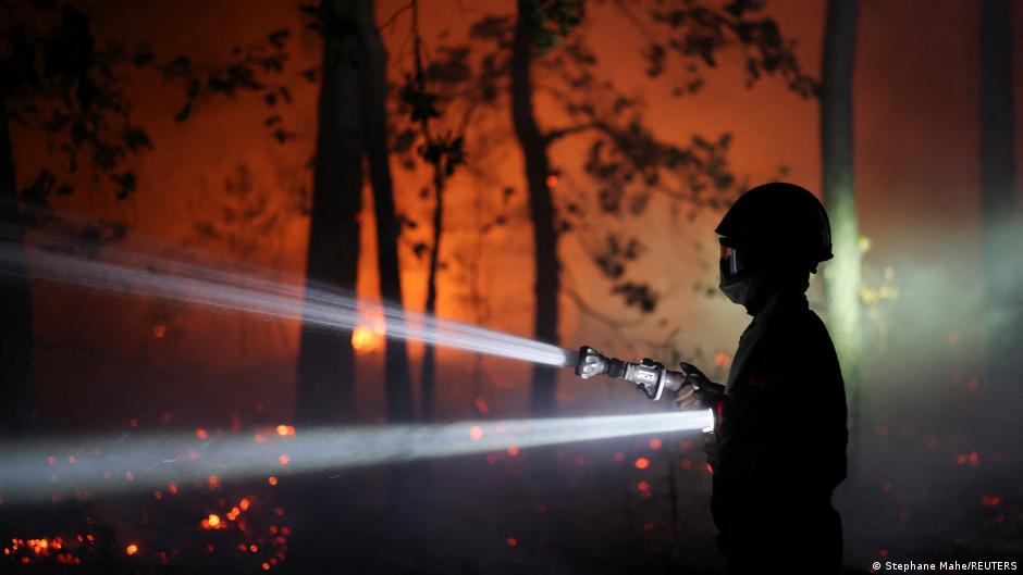 Fontainebleau Forest Fire: Suspects Apprehended Amid Ongoing Efforts to Contain Blaze