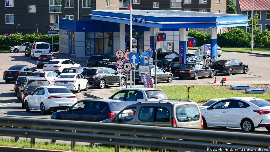 Fuel Shortages Intensify Across Russia Amidst Ukrainian Strikes