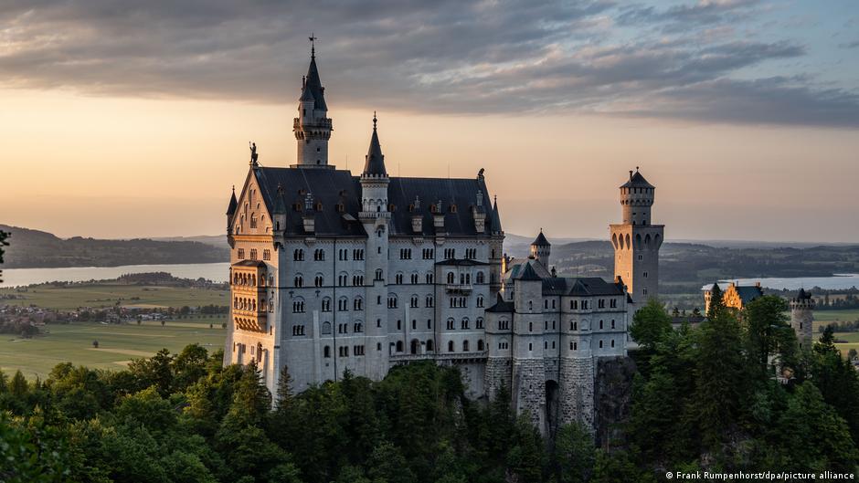 Neuschwanstein Murderer Challenges Extradition to US Over Death Penalty Concerns