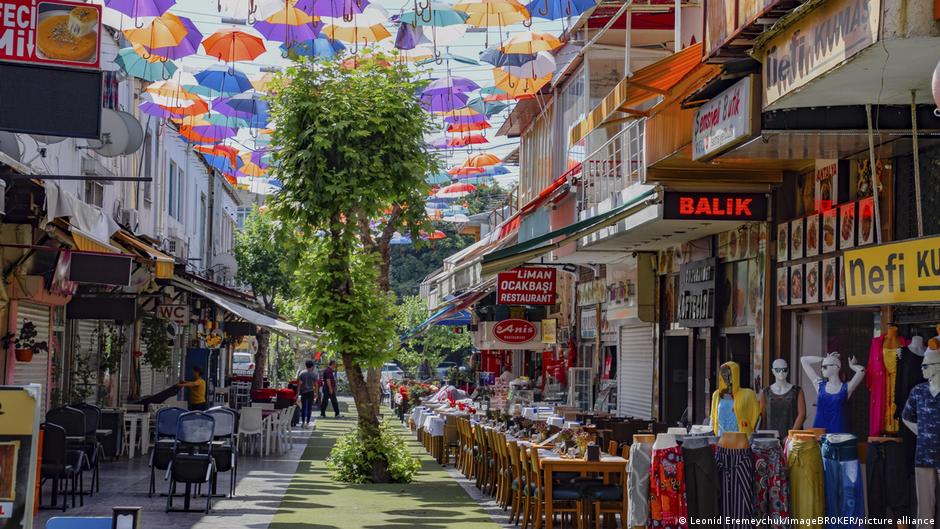 Urban Resilience: How Cities Are Confronting the Global Heat Crisis