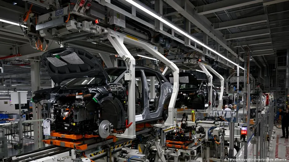 German Corporate Investment Abroad: Navigating Shifting Economic Landscapes